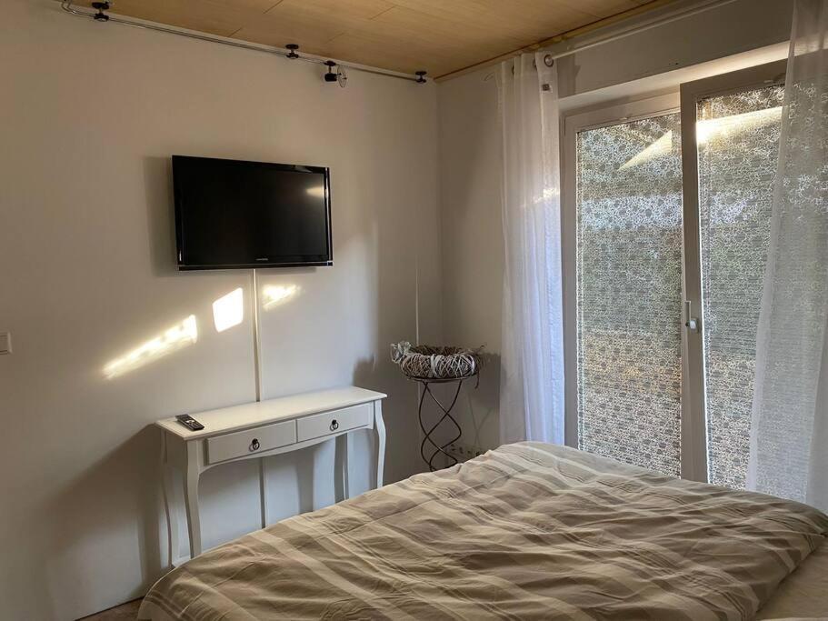 Ferienwohnung Haus Jaeger Ruheoase Im Gruenen Lohfelden Exterior foto