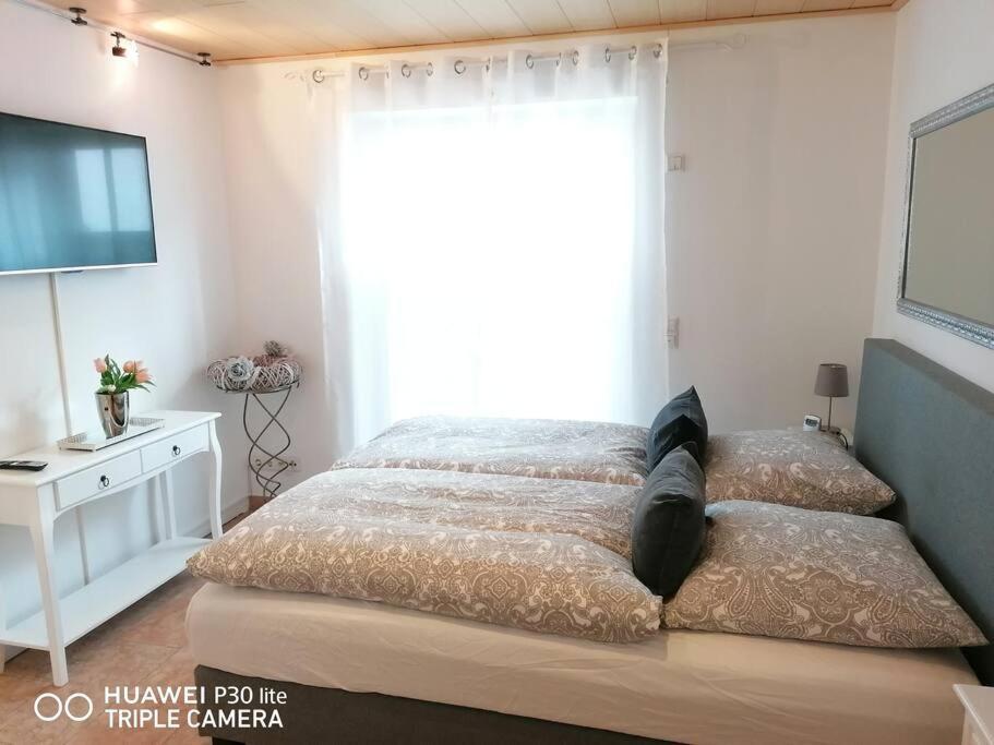 Ferienwohnung Haus Jaeger Ruheoase Im Gruenen Lohfelden Exterior foto